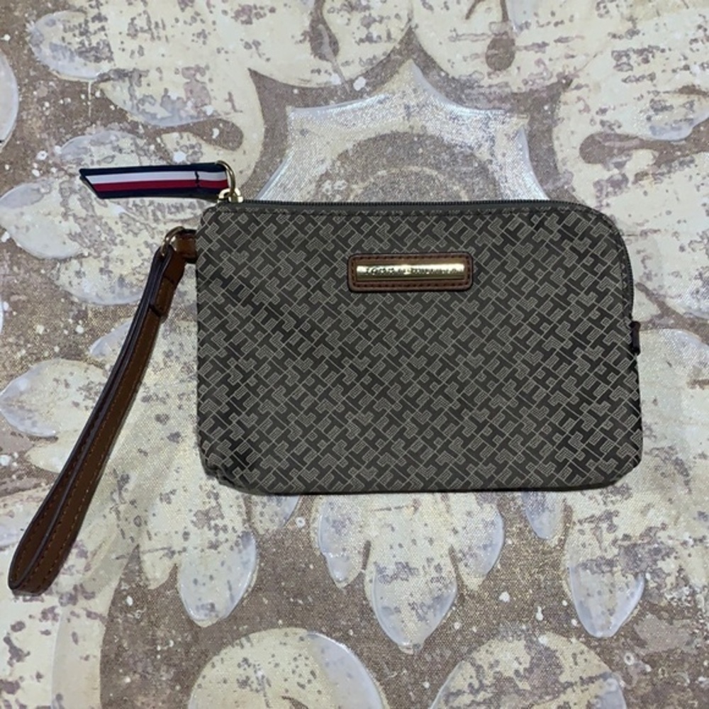 Tommy Hilfiger monogram Tan Wristlet